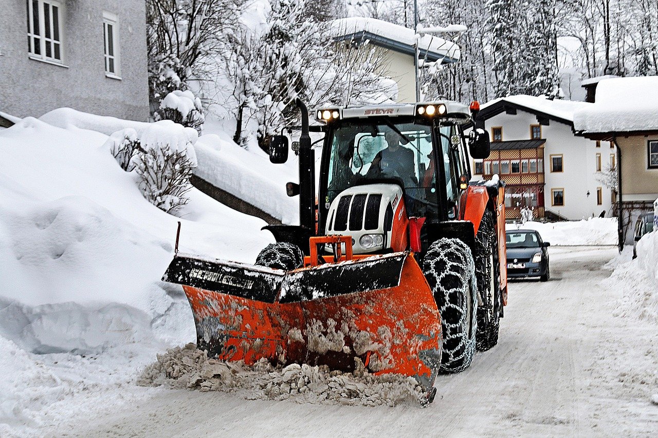 Professional Snow Removal Services in Orono, ME